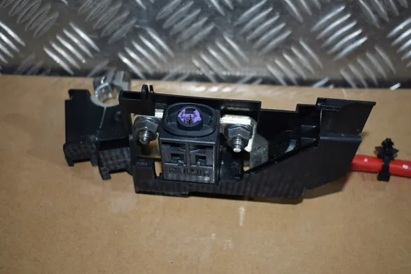 Sicherungsterminal Porsche Panamera 971 image 2