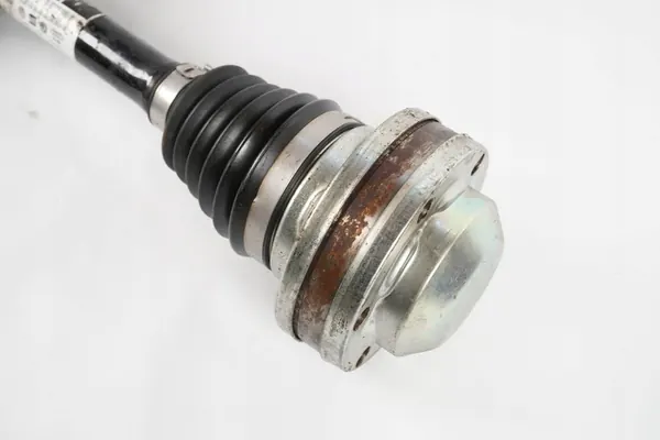 Vänster framdrivningsaxel Skoda Rapid image 4