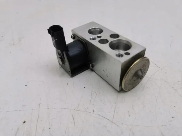 Soupape d'expansion A/C BMW OEM 9287283 - Occasion image 5