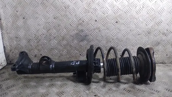 OEM 824904012982 Para-lamas Dianteiro Direito Mercedes Classe C image 4