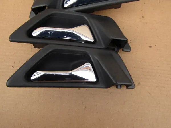 OEM 1247600161/0261 Mercedes W124 Türgriffe Set image 10