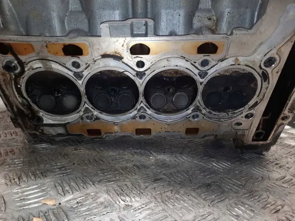 Culasse Peugeot OEM V753354980N - Occasion image 6