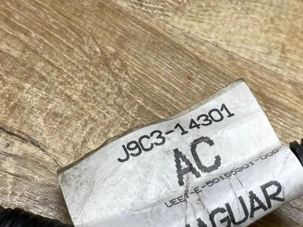 Pince Borne Négative Jaguar OEM J9C3-14301-AC image 3