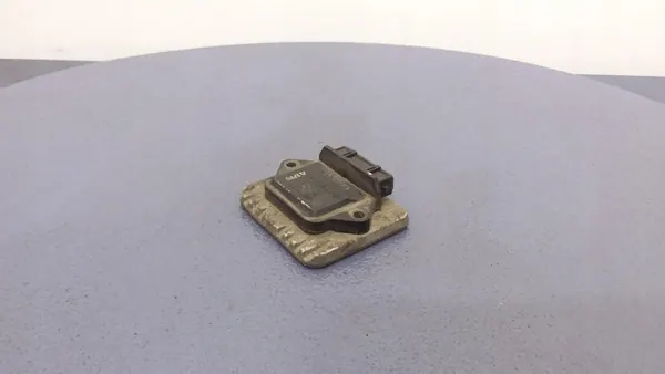 VW GOLF II 1.3B Módulo de Ignição 191905351C image 2