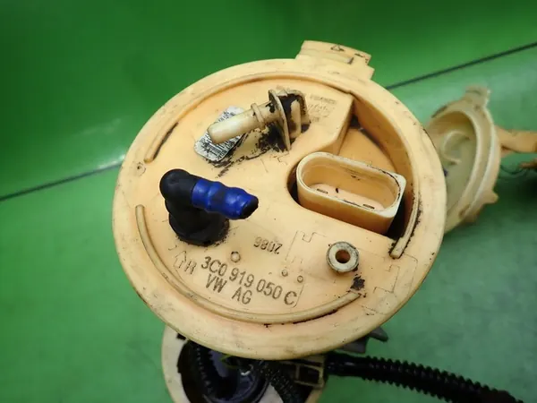 Sensor de nível de combustível VW PASSAT B6 2.0 TDI image 2