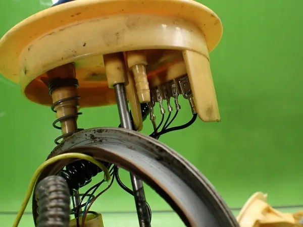 Sensor de nível de combustível VW PASSAT B6 2.0 TDI image 7