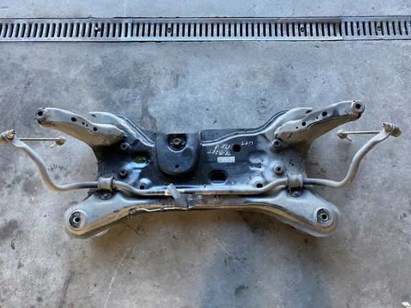 Ford Transit MK8 voorhefbok OEM - Gebruikt image 4