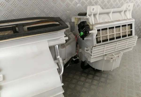 Calefactor soplador aire acondicionado SUZUKI GRAND VITARA II image 4