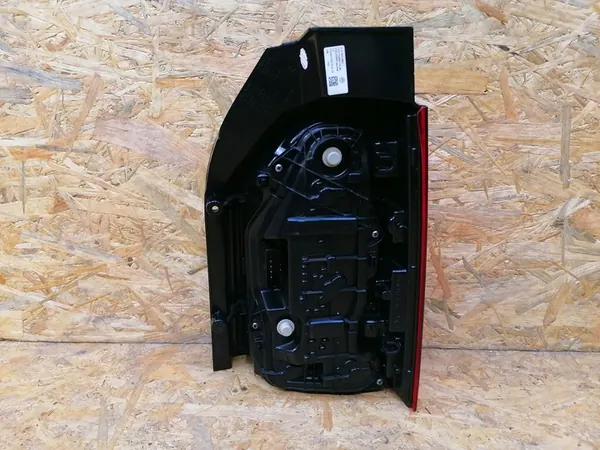 Luz Trasera Izquierda VW Transporter T6.1 2019-2024 OEM KMR22 image 3