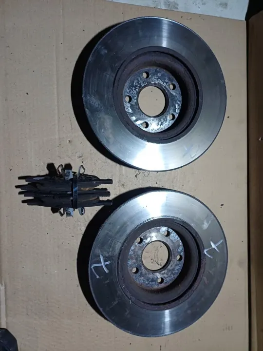 Jeu de Disques et Plaquettes Avant OEM 09.9468.11 image 9