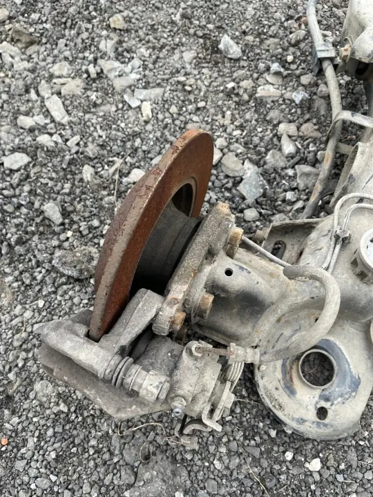 OEM Hinterachsträger & Bremsen für Citroen C3 III image 4
