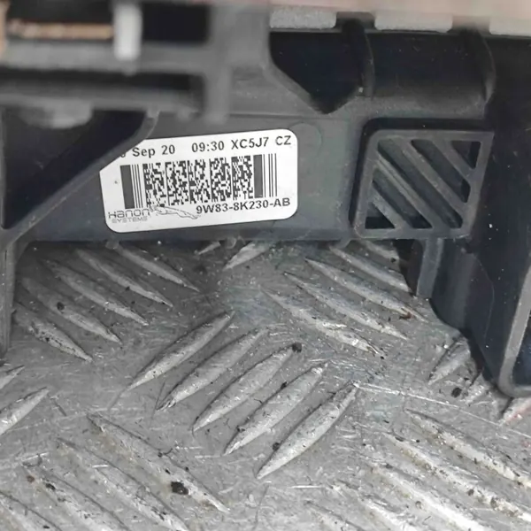Jaguar koelonderdeel OEM 9W838K230AB F-Type Coupe image 10