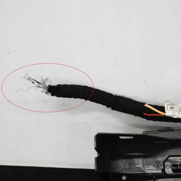 Caixa de fusíveis MERCEDES-BENZ E (W212) A0025422619 image 3