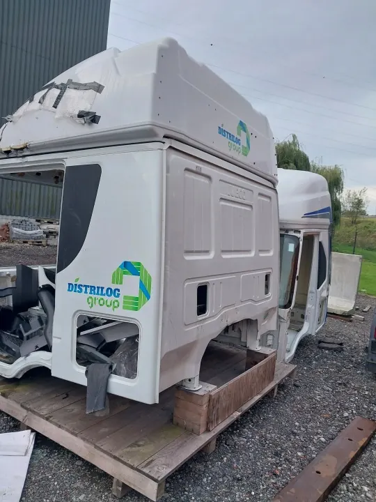 Iveco Stralis Hi-Way smalle cabine OEM Kabina iveco hi way waska image 3