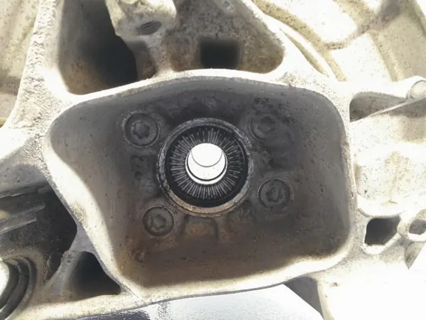 BMW Hinterachsschenkel links OEM Lochow-325801- Gebraucht image 3
