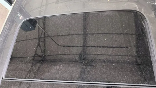 Techo Panorámico Usado OEM 8U0877049A para Audi Q3 8U image 3