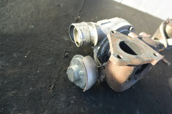 Turbo Nissan Patrol Y61 ZD30 image 10