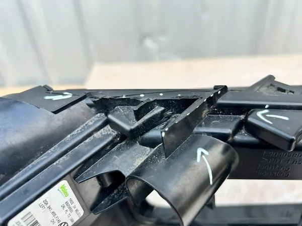 Vasen etuvalaisin Volkswagen T-Roc 2GA941055F14S-BAX image 9