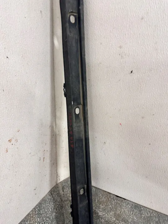 OEM 83A853890 Moldura de soleira direita Audi Q3 image 3