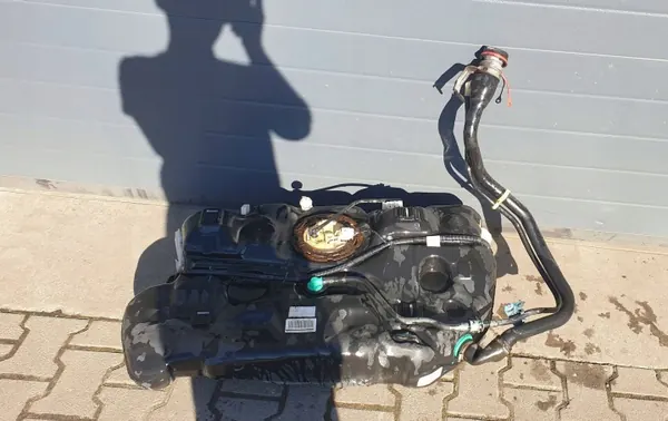 Kraftstofftank Opel Astra K OEM 39033394 image 2