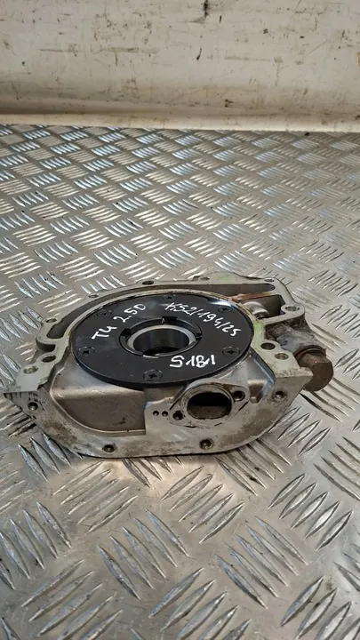 OLJEPUMP VOLKSWAGEN LT 2 II 01- 2.5D 074115109B image 2