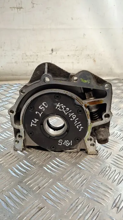 OLJEPUMP VOLKSWAGEN LT 2 II 01- 2.5D 074115109B image 3