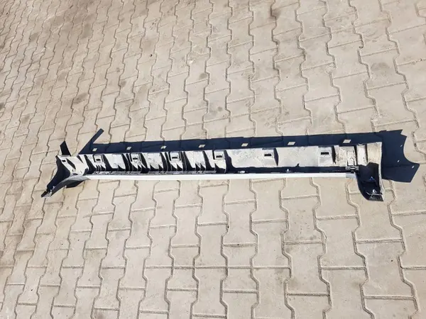 Barra de umbral derecha OEM 764260812R para Dacia Duster image 4