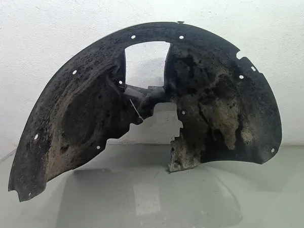 Front Right Wheel Arch Renault Scenic II 8200136726 image 2