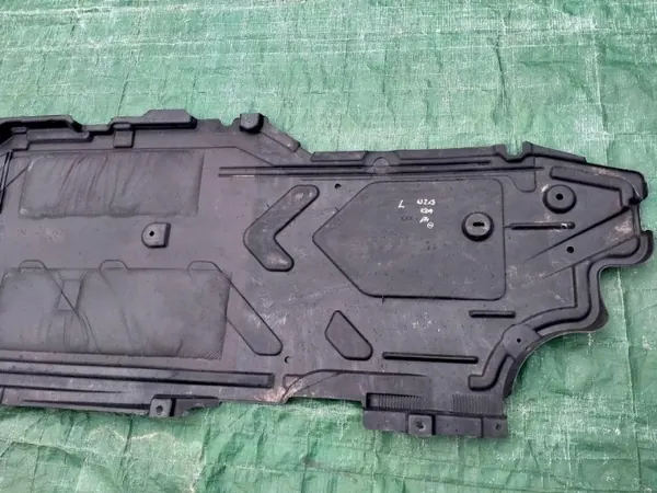 OEM A2136803906 Escudo Inferior Esquerdo para Mercedes E W213 image 3