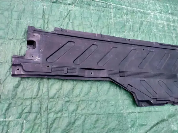 OEM A2136803906 Escudo Inferior Esquerdo para Mercedes E W213 image 5