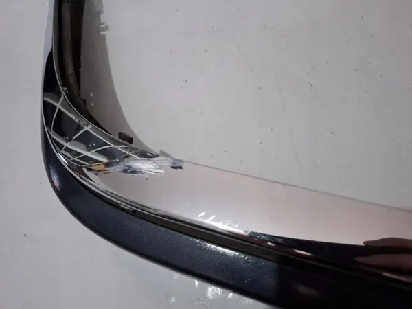 BMW 7 E38 Puskuri Lista Oikea Puoli Ennen Facelift OE image 4