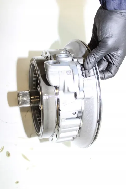 Pompe à huile BMW 750D F01 8HP70 - Pièce OEM image 5