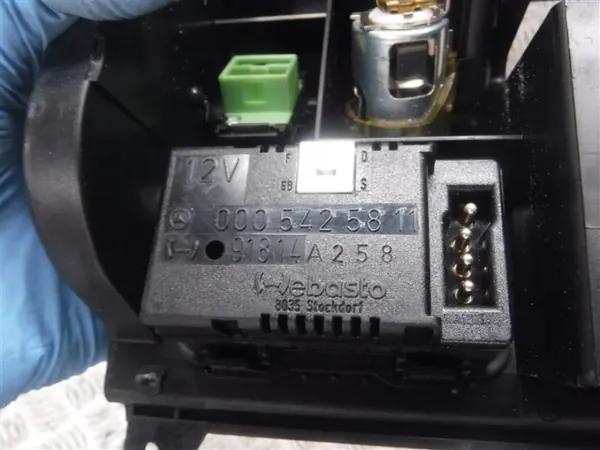 Cendrier Avant OEM 0005425811 pour Mercedes W210 image 4