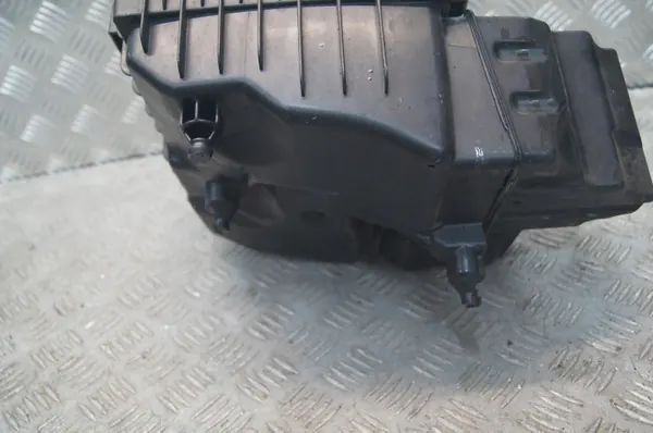 Nissan Luftfiltergehäuse OEM 1173104S01 - Gebraucht image 5
