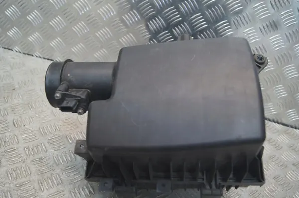 Nissan Luftfiltergehäuse OEM 1173104S01 - Gebraucht image 6