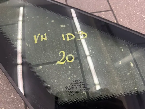 VW ID.3 Front rechts Karosserieglas OEM SZYBA KAROSERYJNA image 3