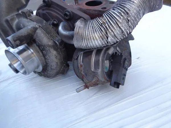 TURBOCOMPRESOR 1.6 HDI FORD-VOLVO-PEUGEOT-CITROEN GARRETT image 9