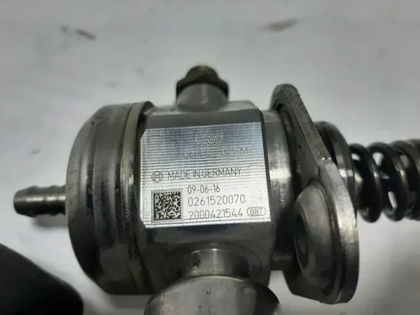 Bränslepump OEM 06H127025M för VW Passat B6 1.8L image 3