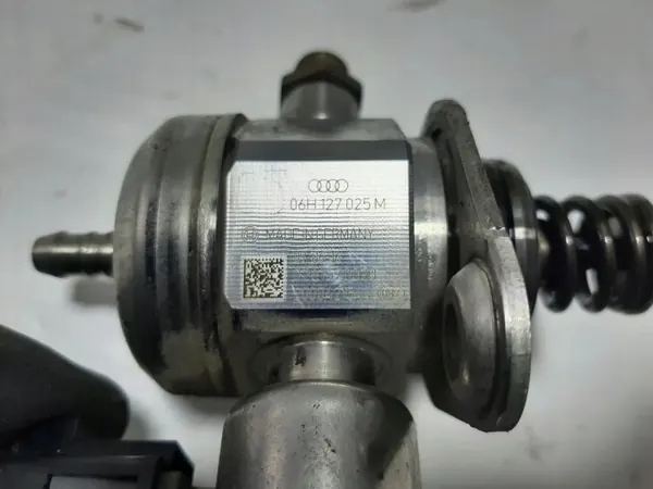 Bränslepump OEM 06H127025M för VW Passat B6 1.8L image 5
