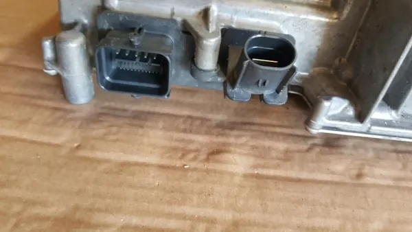 OEM 1EA915692M Korkeajännitelatausmoduuli Käytetty image 5