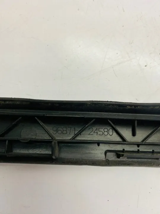 OEM LISTWA SZYBY CZOŁOWEJ PRAWA CITROEN C4 II B7 image 6