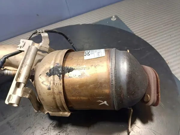 Catalisador VOLKSWAGEN TOURAN I 1.4 TSI 1K0131701EE image 4