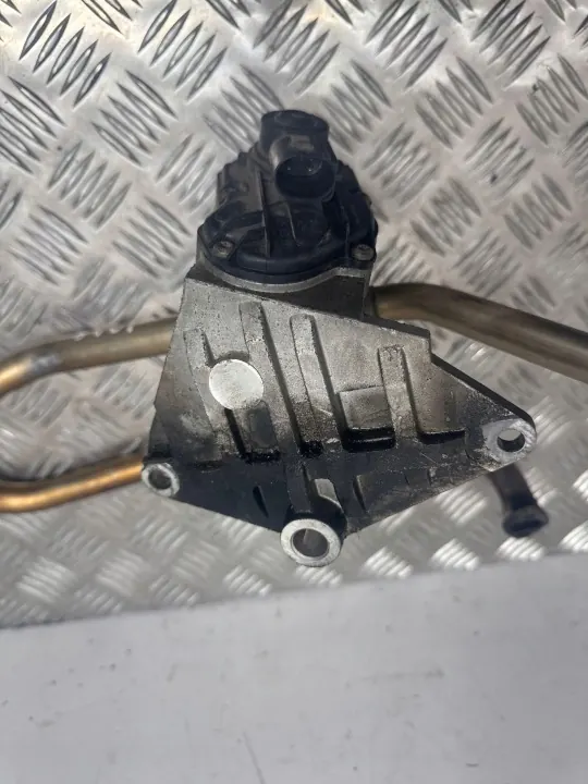 Válvula EGR usada OEM A2C53082890 para VW Passat B6 image 5