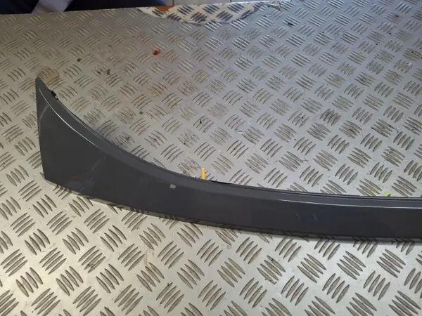 Garniture de hayon d'occasion OEM 87311-N7000 Hyundai Tucson image 3