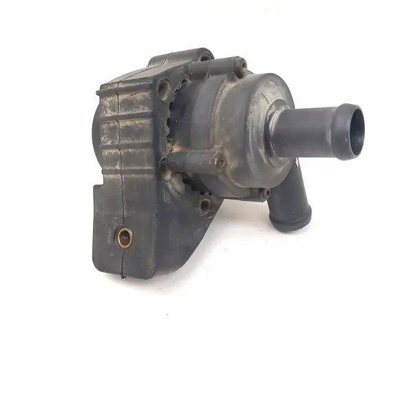 Vattenpump Nissan Navara D23 9021337B image 5