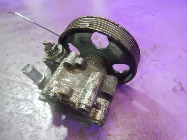 Citroen C5 I 2.0 HDI Bomba Dirección 9637000880 image 4