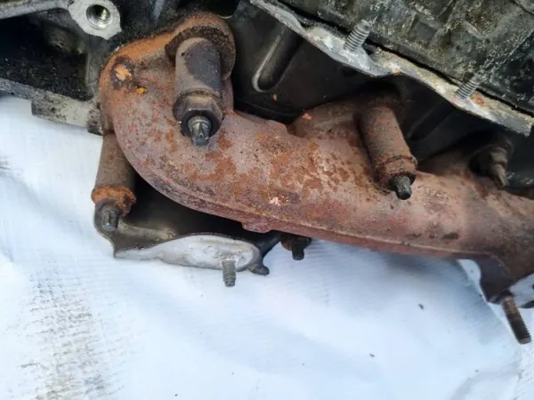 Uitlaatspruitstuk OEM EIS-2619786 Ford Focus 1.6L image 3