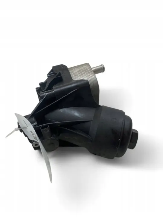 Audi Öljynsuodatinpohja OEM 05L115389B - Käytetty image 10