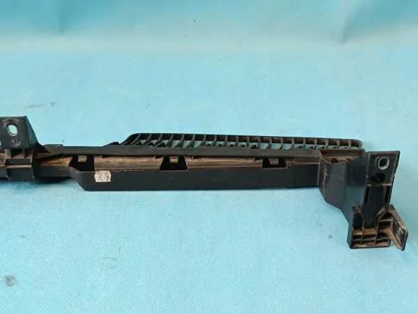 OEM 5NA805705M Etutankotangot VW Tiguan II:lle image 5