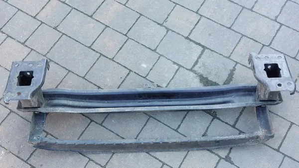 VW TIGUAN I Etupuskuri Vahvistus 5N0807109 image 2